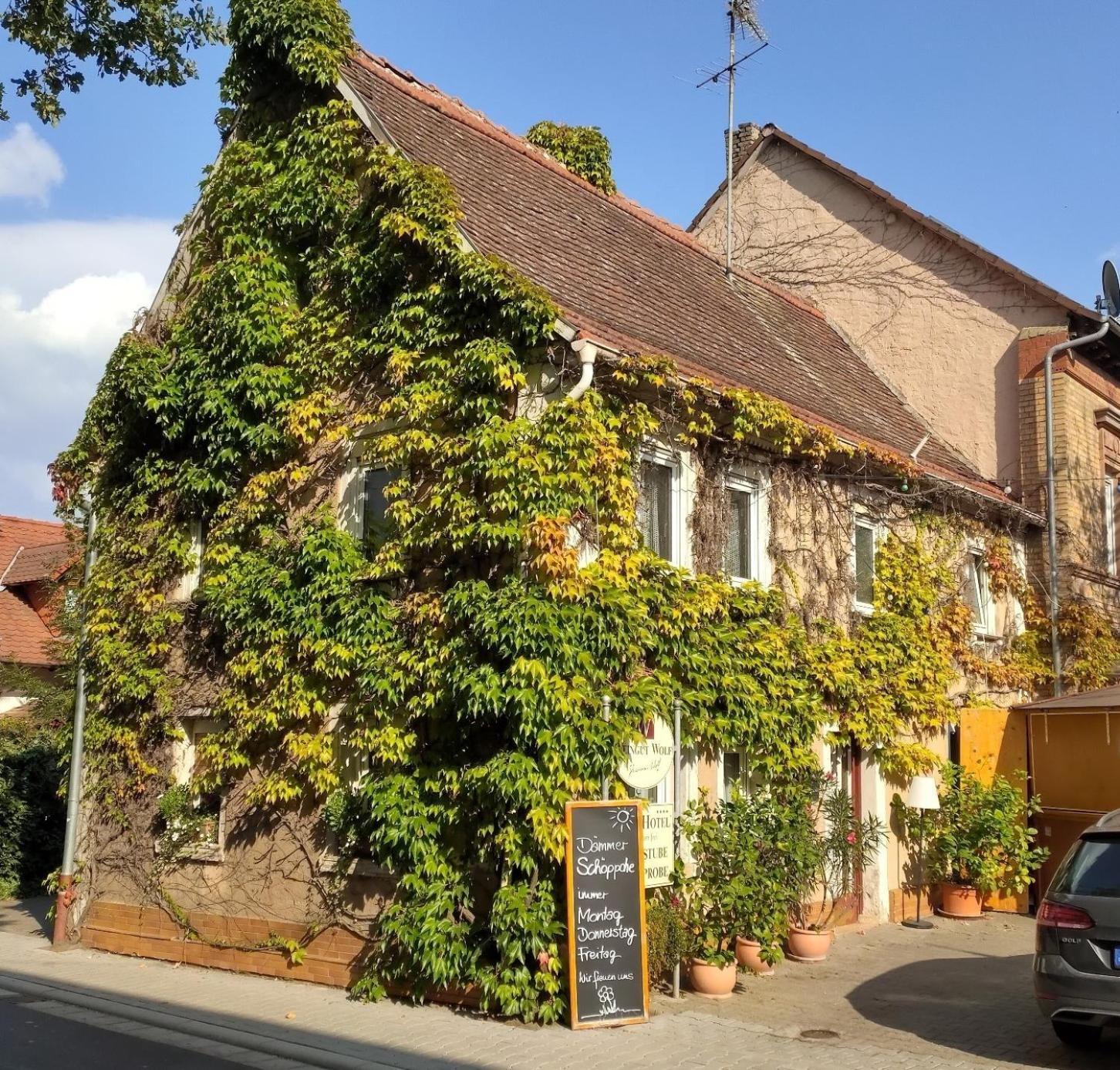 Weingut Weinstube Weinhotel Wolf Harxheim Exterior foto
